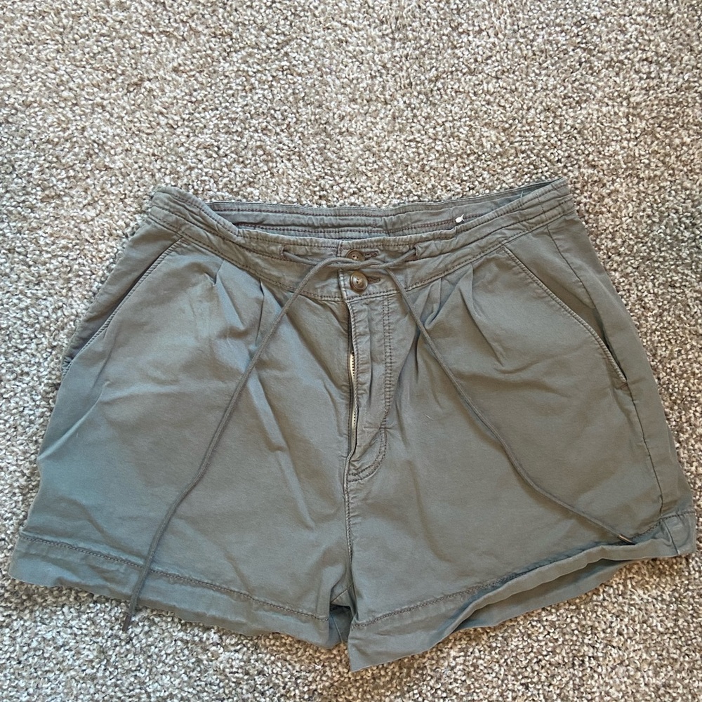 AE adjustable string waist shorts